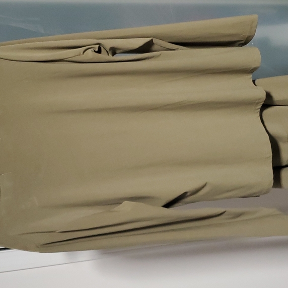 Two- piece skirt set - Picture 4 of 6